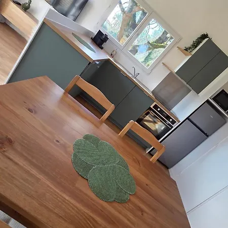 Apartment For 4 People 22 *