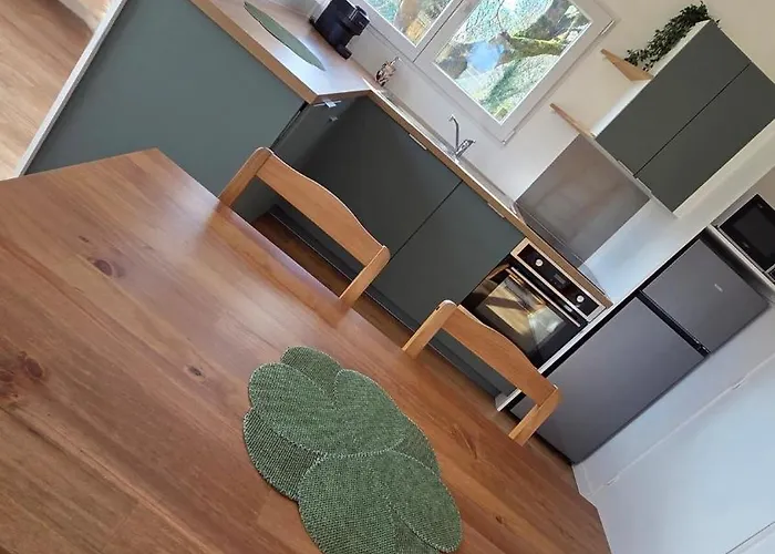 Apartment For 4 People 22 *