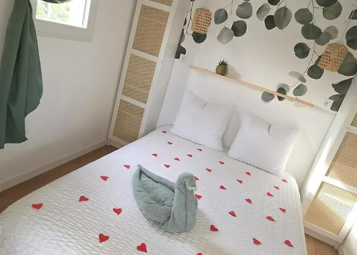 Apartment For 4 People 22 *